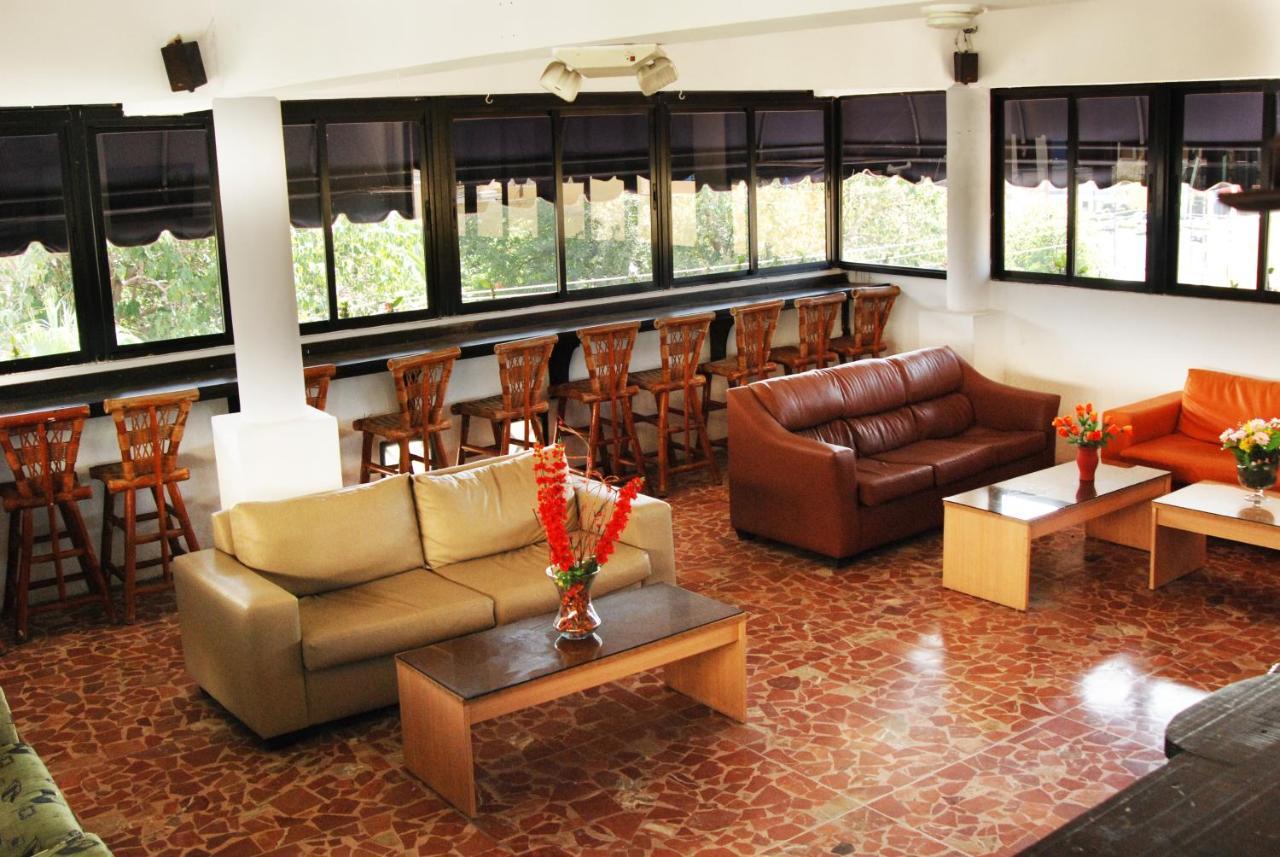 Royal Palace Hotel Santo Domingo Exterior photo